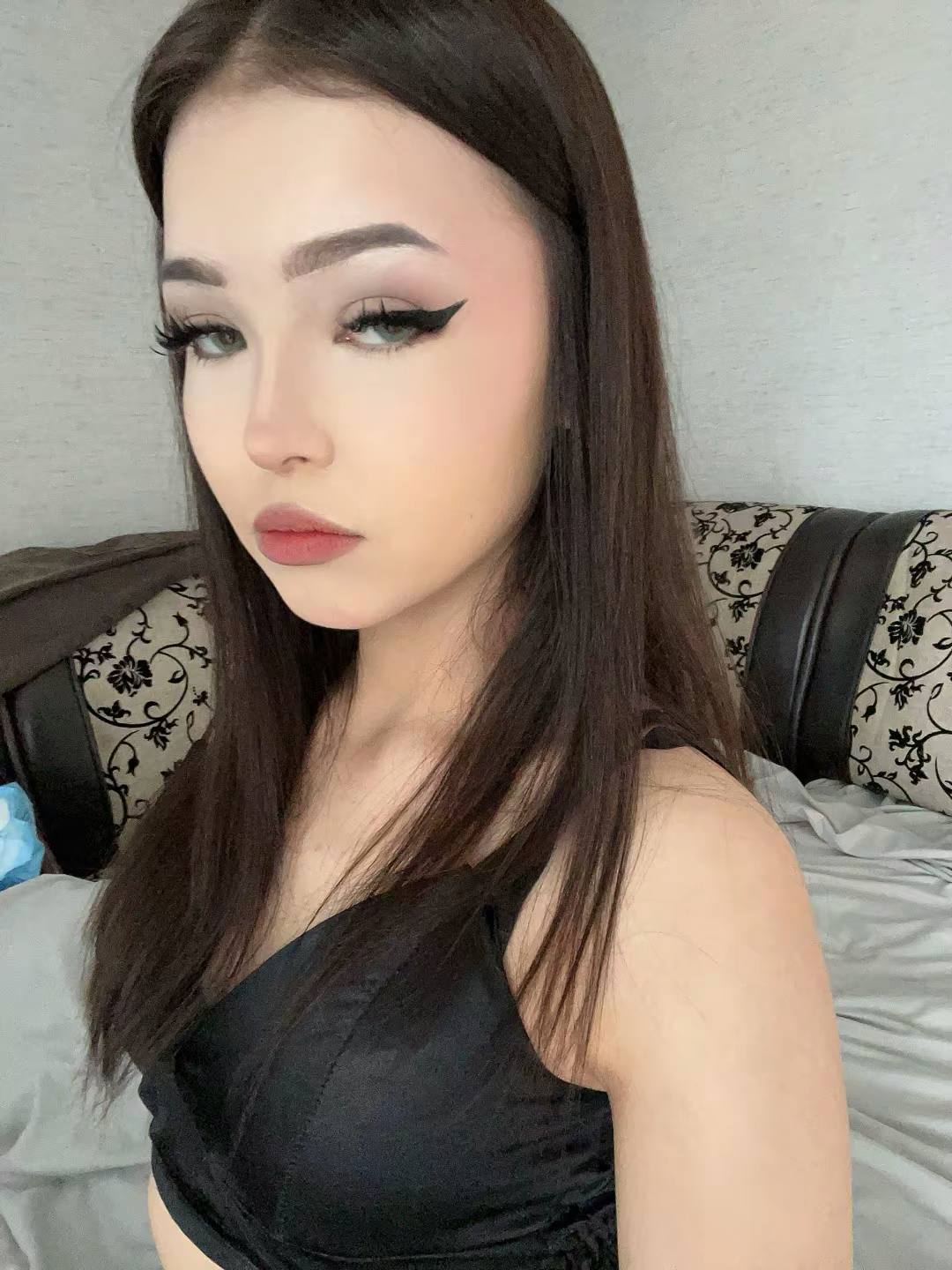 unira